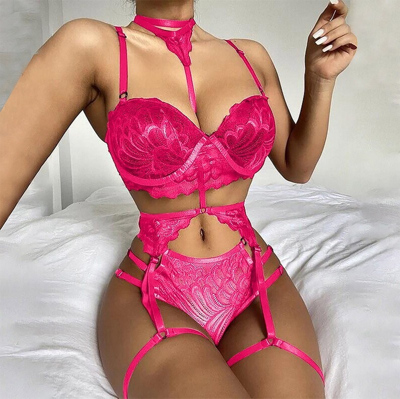 Three-Piece Padded Sheer Lingerie Set product detail 4