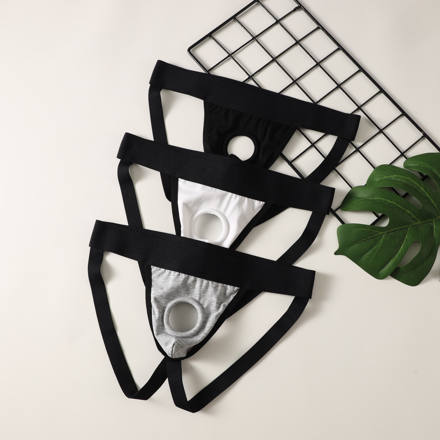 Cutout Ring Detail Men's Thong product detail 8
